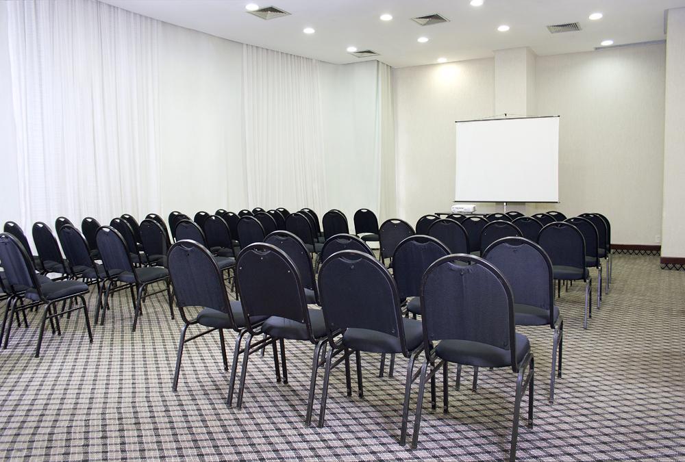 Comfort Hotel Тагуатинга Бизнес фото