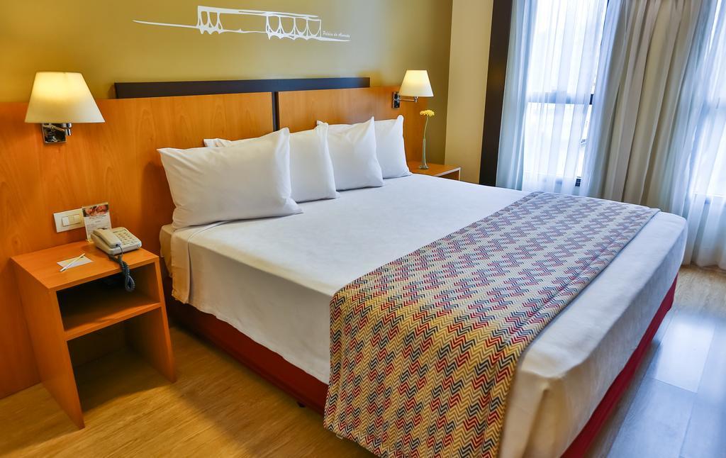 Comfort Hotel Тагуатинга Экстерьер фото