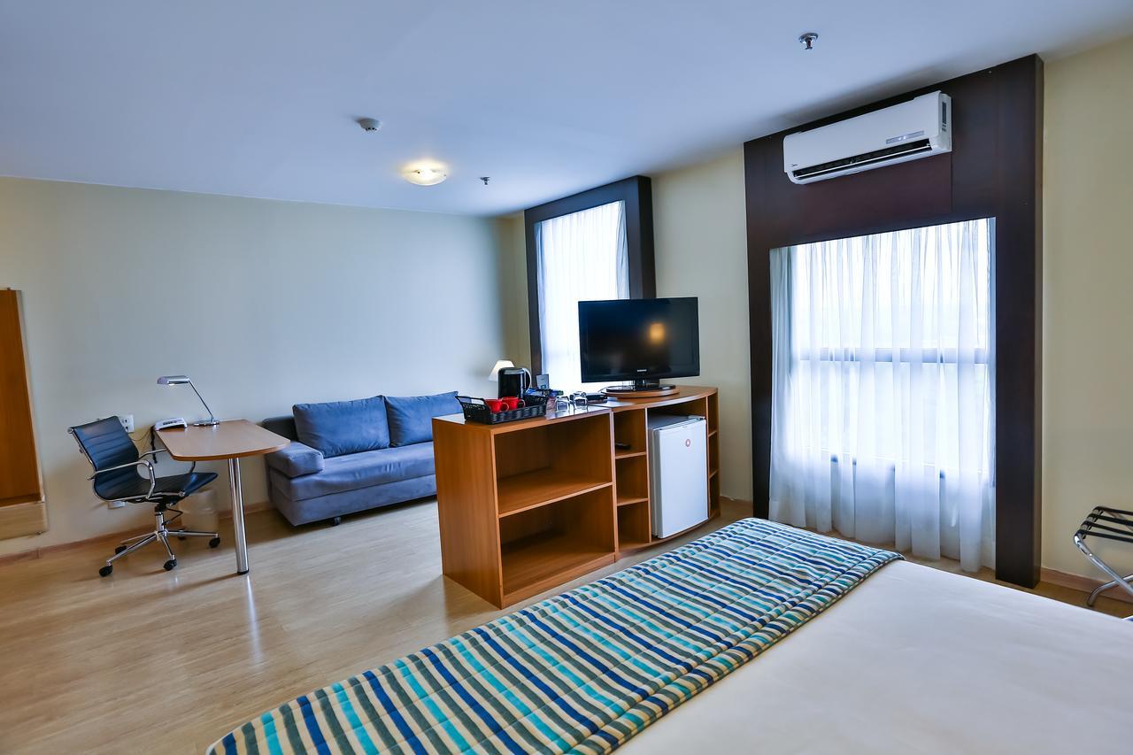 Comfort Hotel Тагуатинга Экстерьер фото