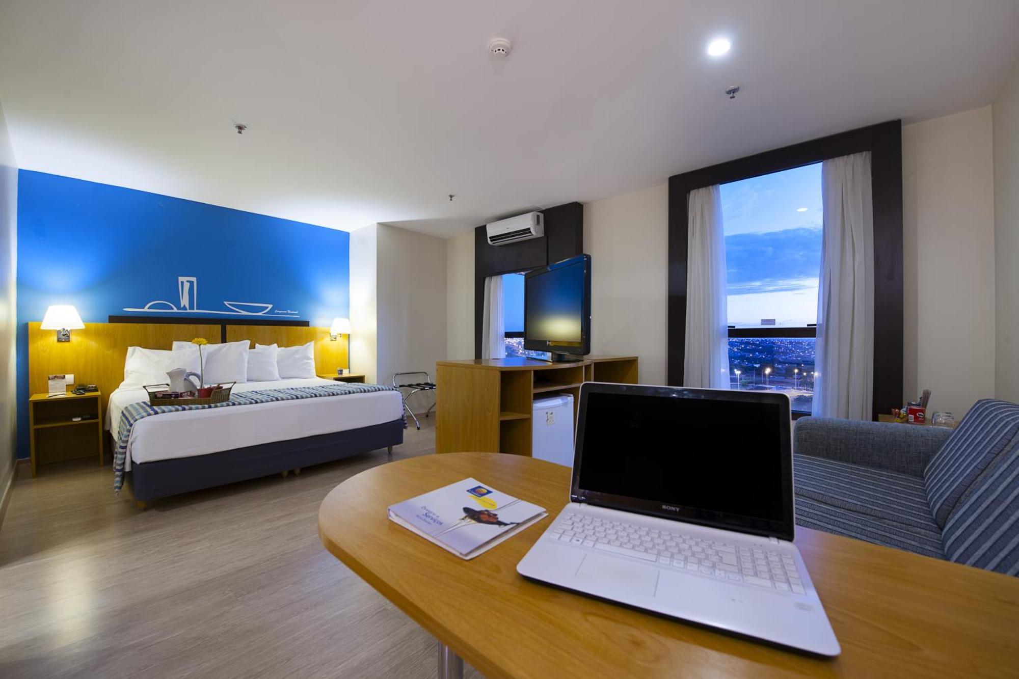 Comfort Hotel Тагуатинга Экстерьер фото